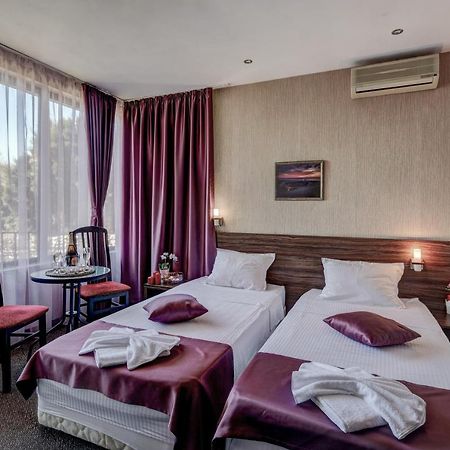 Ellinis Hotel Varna Esterno foto