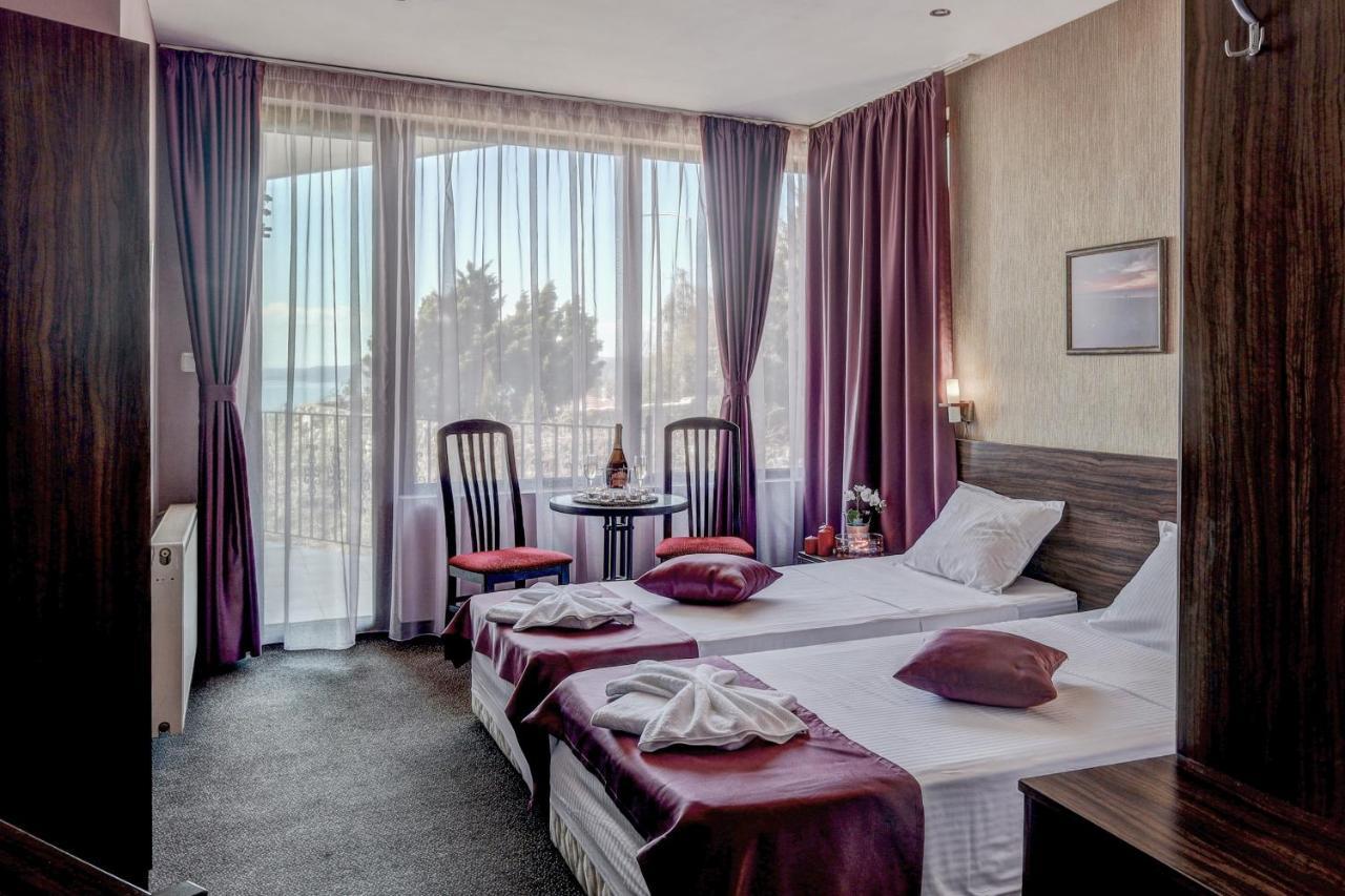 Ellinis Hotel Varna Esterno foto