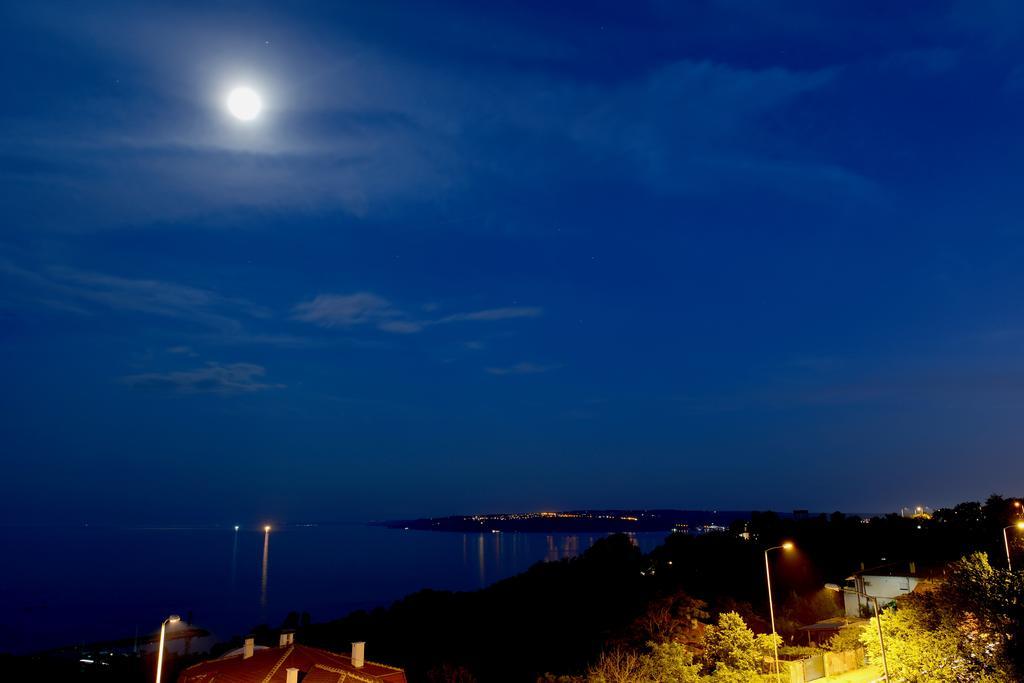 Ellinis Hotel Varna Esterno foto