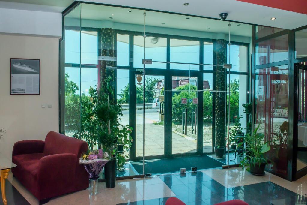 Ellinis Hotel Varna Esterno foto